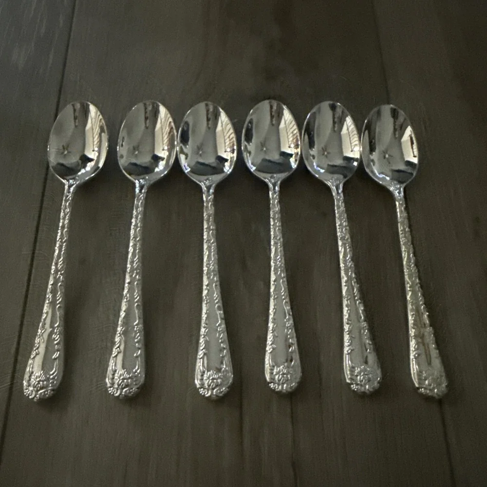 Wm Rogers & Son Silverplated Enchanted‎ Rose Teaspoons - Set of 6